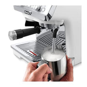 Delonghi La Specialista Arte Manual Espresso Coffee Machine EC9155W_4