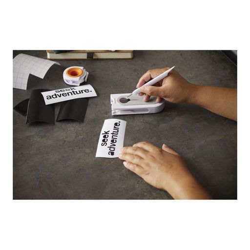 Fiskars All-In-One Vinyl Weeding Tool with Cutter & Receptacle_2